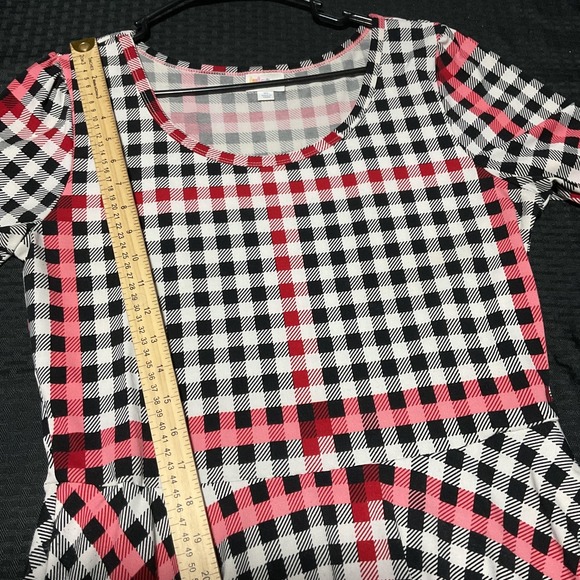 LuLaRoe Dress Womens XL Multicolor Plaid Fit Flare Knit Scoop Neck Short Sleeve - Picture 7 of 9